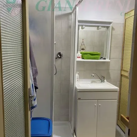 7 Posti Letto Con Accesso Diretto Al Mare - Papi Appartamento *